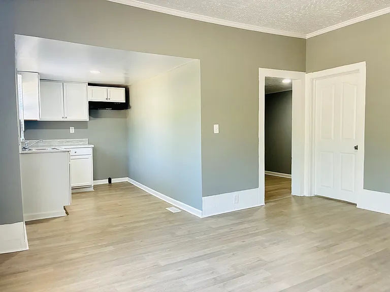 618 Gardner St — Photo 4