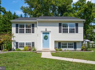 202 Knoll Ct, Pasadena, MD 21122