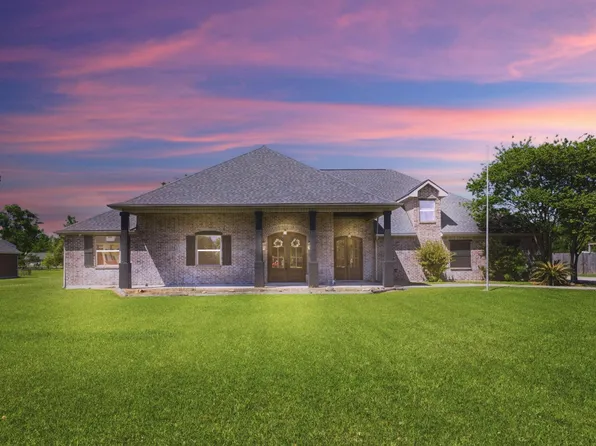 1630 Hollow Cove Ln, Lake Charles, LA 70611