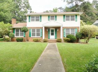 2210 Gracewood Dr, Greensboro, NC 27408
