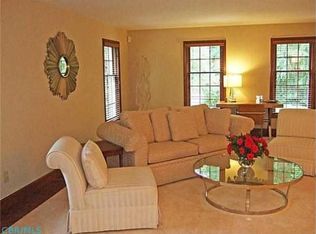 1919 Snouffer Rd, Columbus, OH 43085