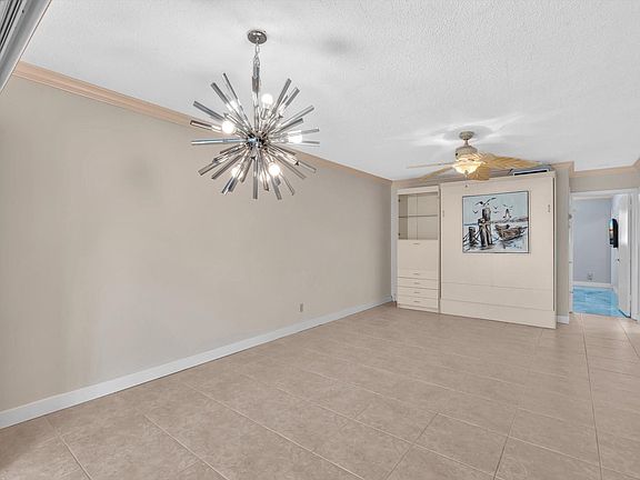 3rd image of 2000 Diana Dr APT 207