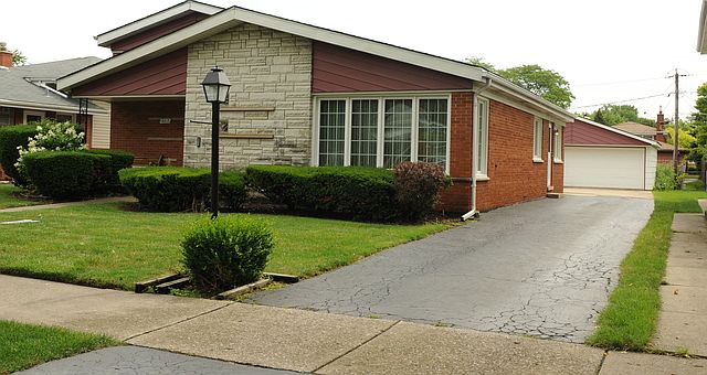 1st image of 10713 S Kolmar Ave