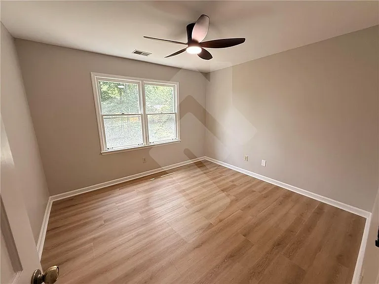 2890 Brookcliff Ln — Photo 41