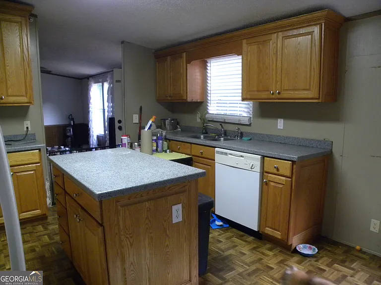 2627 Cole Rd — Photo 2
