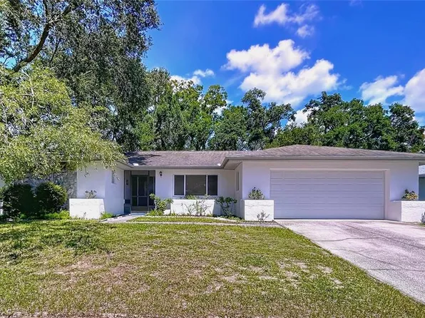 422 Mahogany Dr, Seffner, FL 33584
