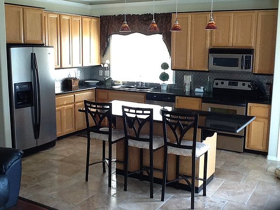 5th image of 9306 NE 87th Ct