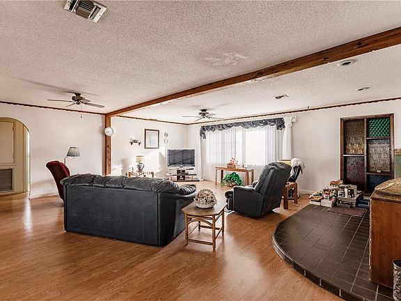 5th image of 3405 Rock Creek Dr