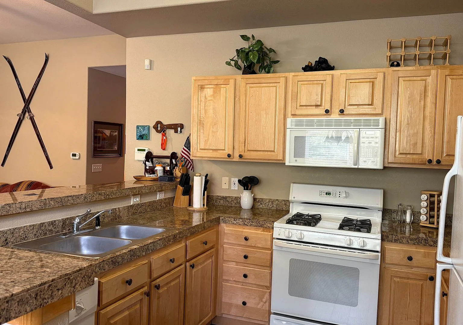 Winter Rental 3bd 4ba Riverfront In Town Of Silverthorne — Photo 4