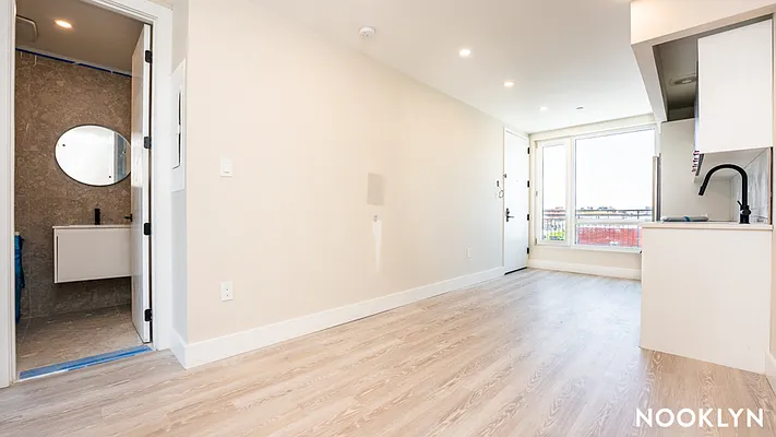 Rented by Nooklyn NYC LLC | media 18