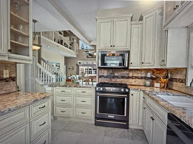 265 Kingston Dr — Photo 27