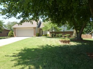 4953 S Crescent Ave, Springfield, MO 65804