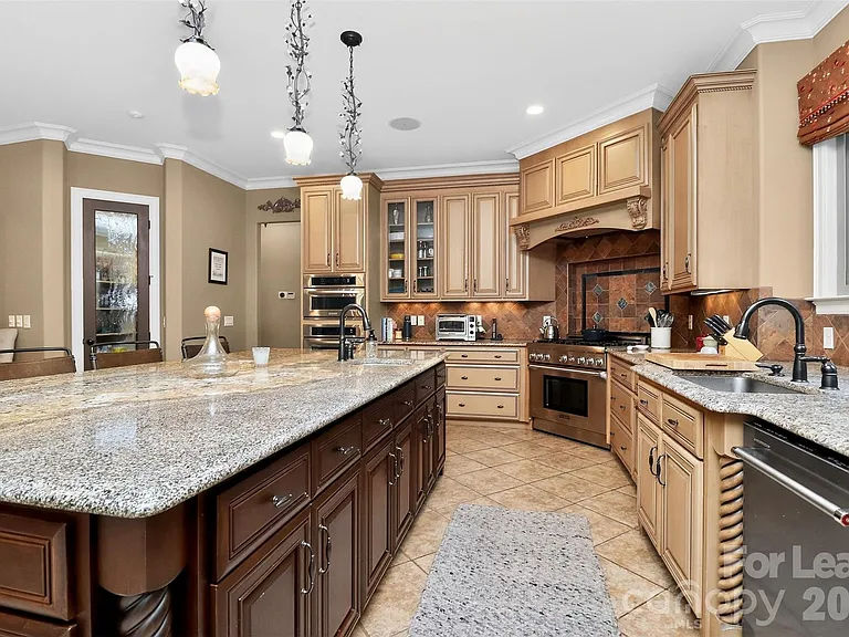 6031 Greystone Dr — Photo 13