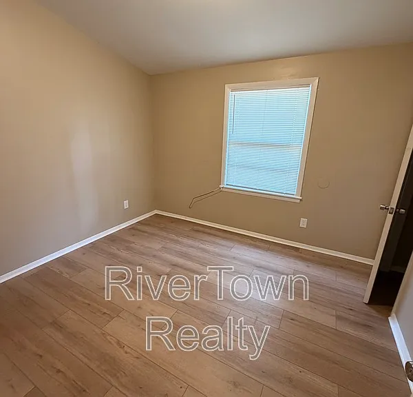 4825 Bridgedale Ave — Photo 13