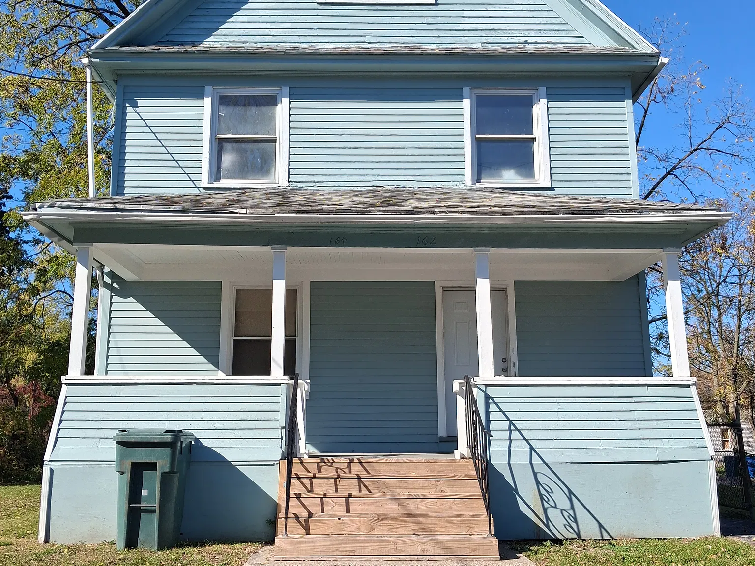2 bed, 1195 sqft, $1,000 — Photo 1