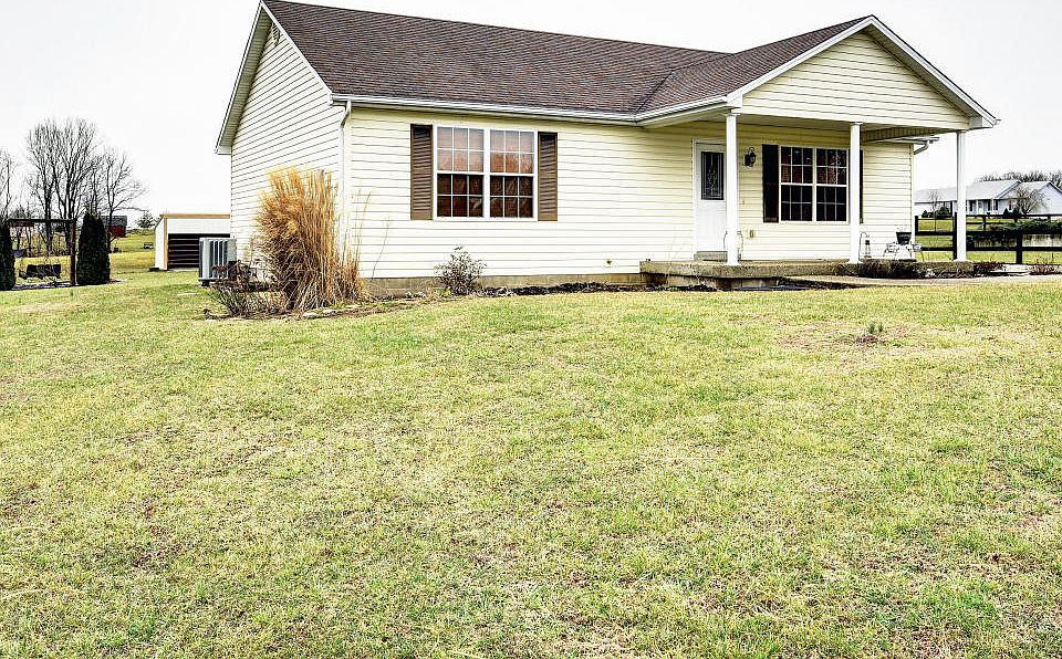 1st image of 816 Webb Ln