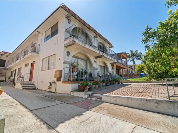 735 W 30th St, San Pedro, CA 90731