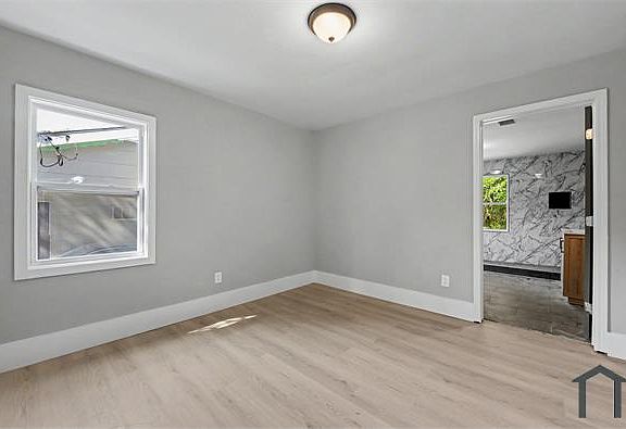 5th image of 2849 Cardo Dr NW