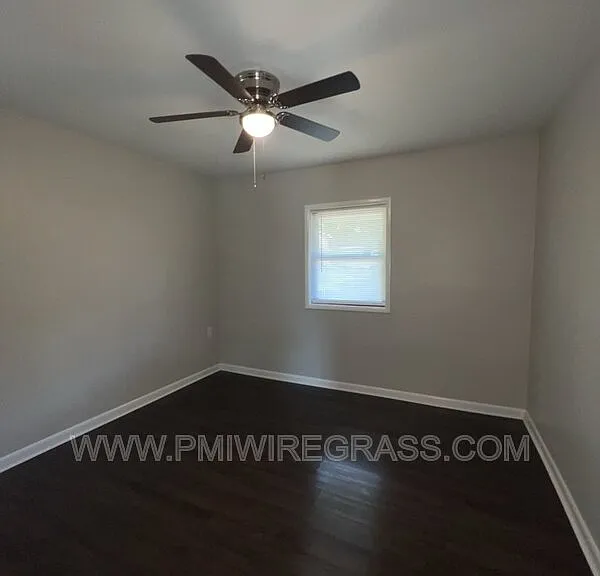 119 Sharon Ct — Photo 34