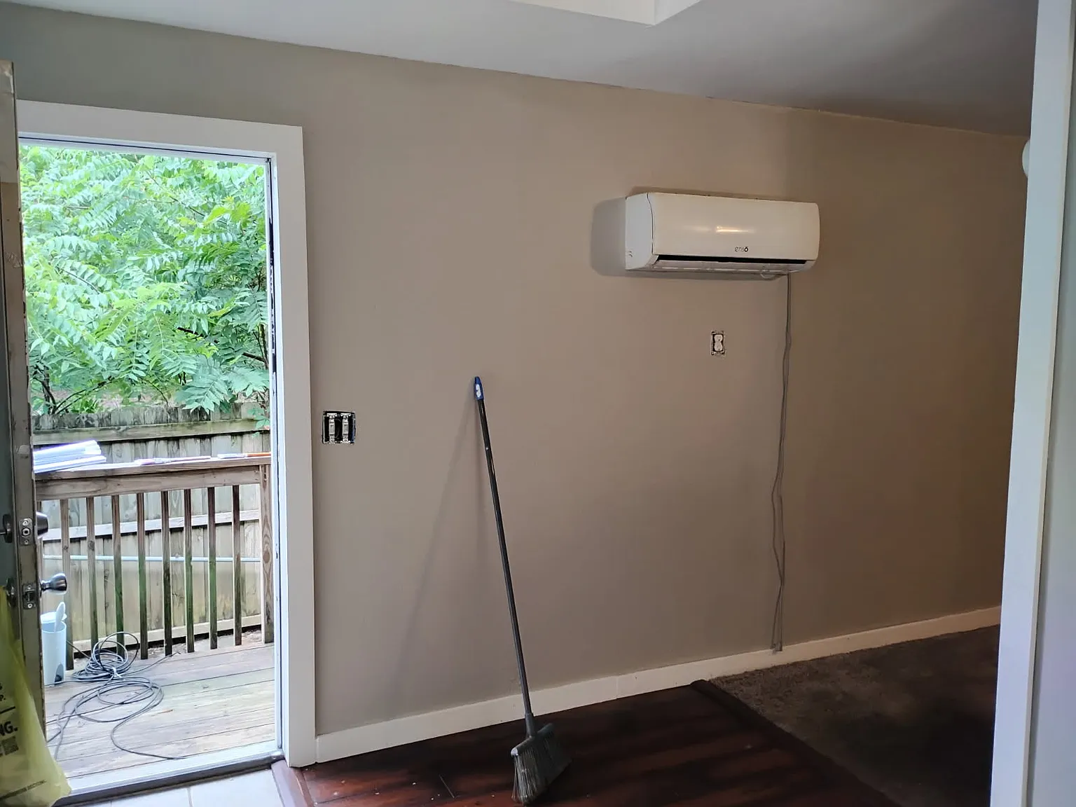 Studio, 400 sqft, $950 — Photo 3
