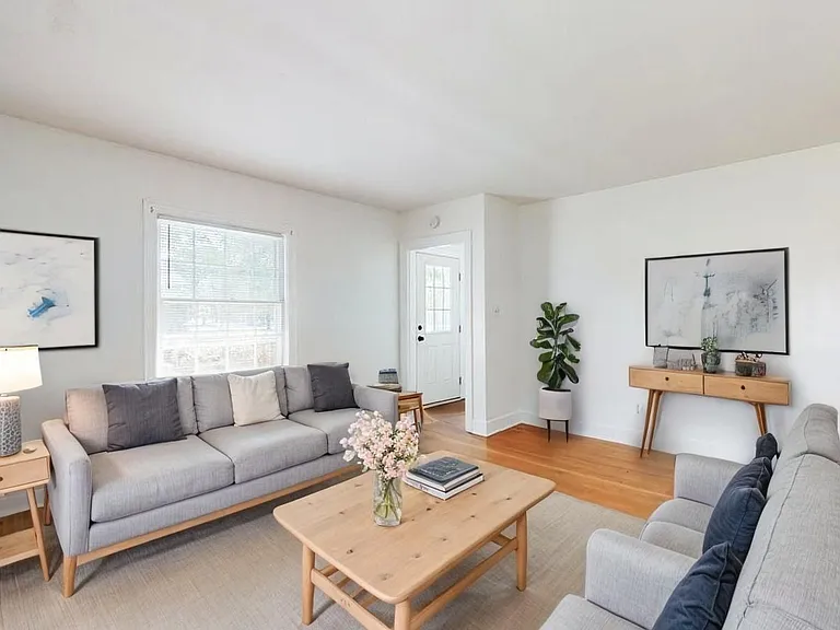 307 Hillsboro Ave #307 — Photo 15