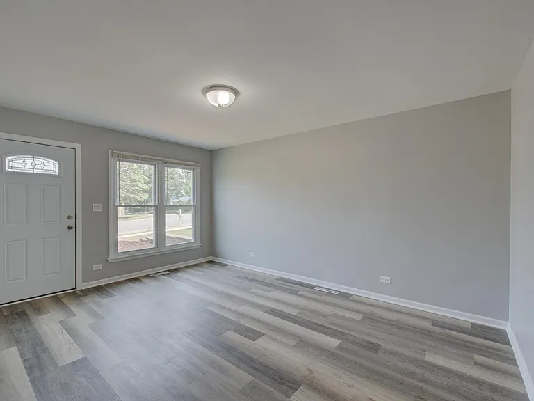 405 Woodland Dr — Photo 4