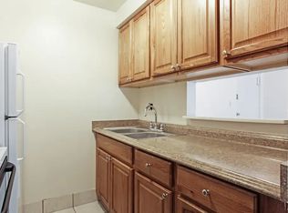 Cross Creek Gardens, Cleveland, OH 44135