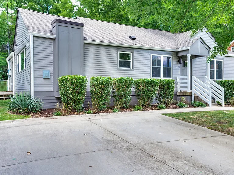 1421 Janie Ave — Photo 3