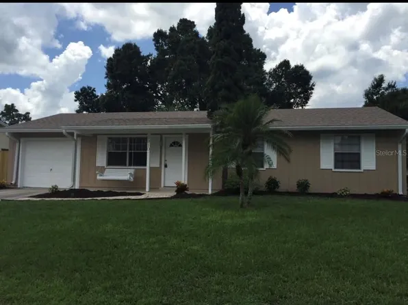 6910 Friendship Dr, Sarasota, FL 34241