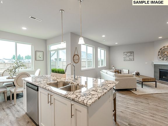 5th image of 4227 NE 184th Ave #132