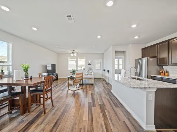 2210 Islawild Way, Texas City, TX 77568