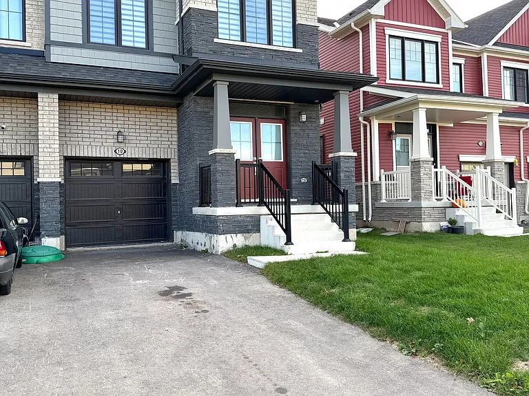 10 Sunflower Cres — Photo 47