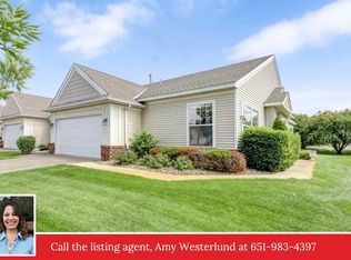 5886 Prairie Ridge Dr, Shoreview, MN 55126