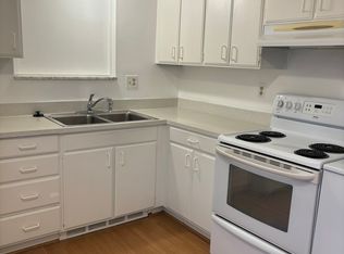 22000 Beck Rd #6, Northville, MI 48167