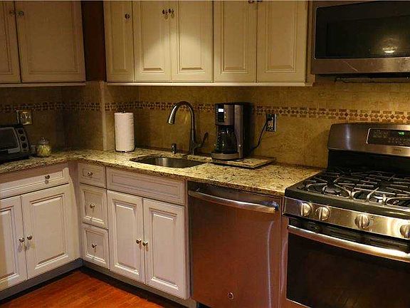 5th image of 26 Windermere Dr