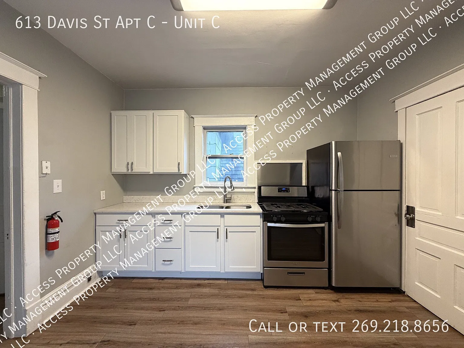 2BR townhome for rent on Davis St! — Photo 4