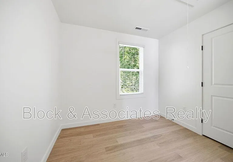 2815-103 Wilcox Pl — Photo 3