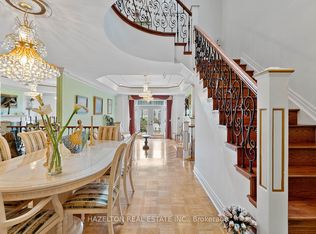 220 Walmer Rd, Toronto, ON M5R3R7