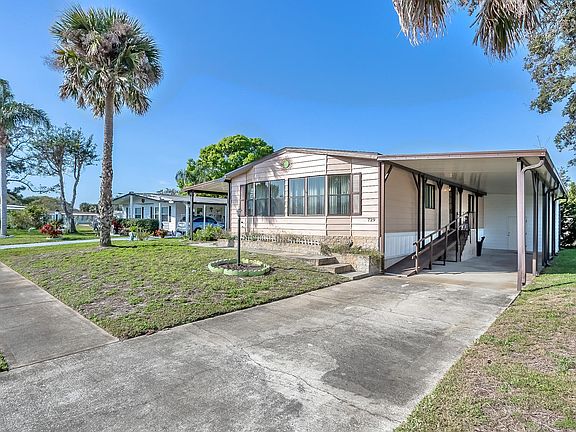 4th image of 729 Larado Dr