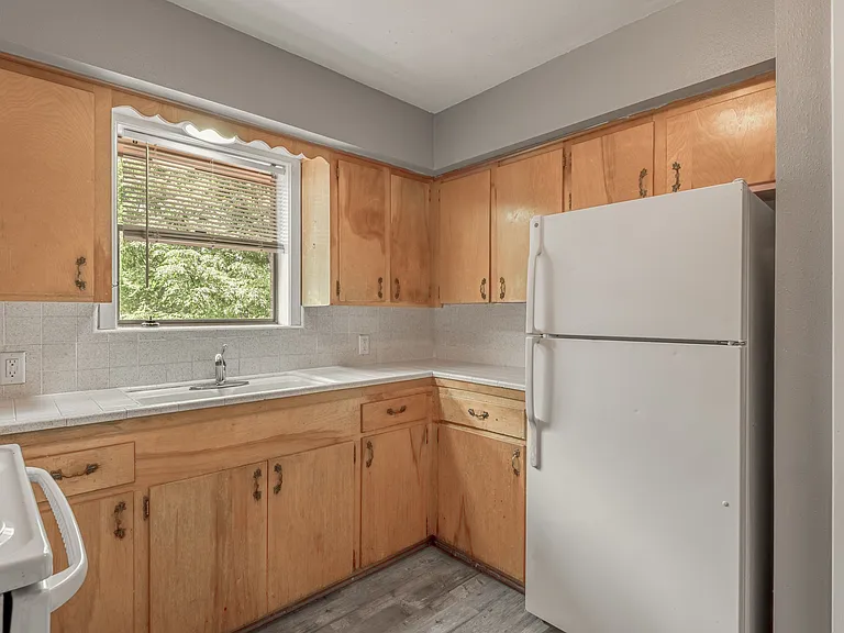 818 University Ave #7 — Photo 10