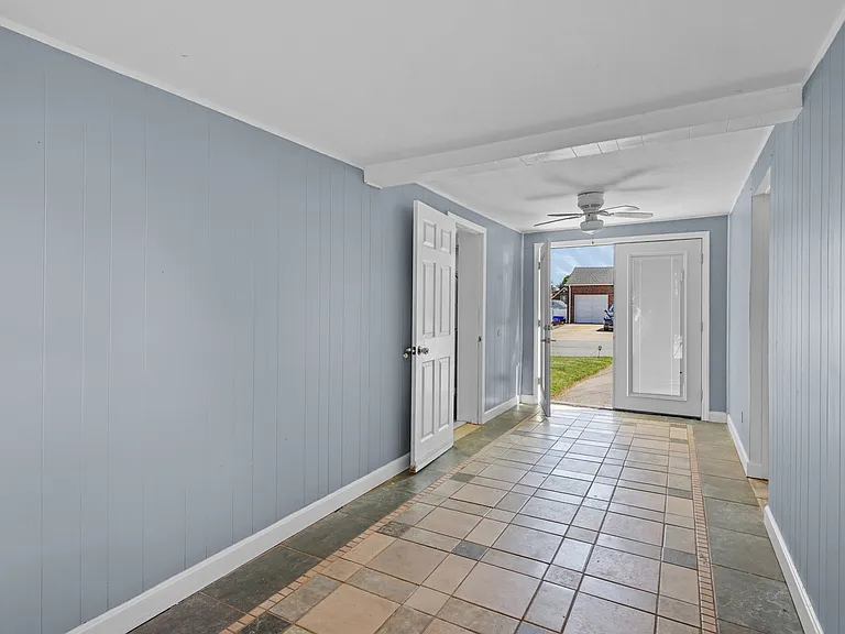 26 Beach St — Photo 21