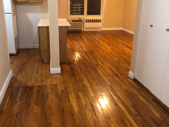 2nd image of 14420 38th Ave APT 2B