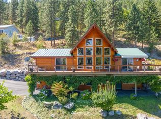 7510 Upper Ridge Rd, Chelan, WA 98816