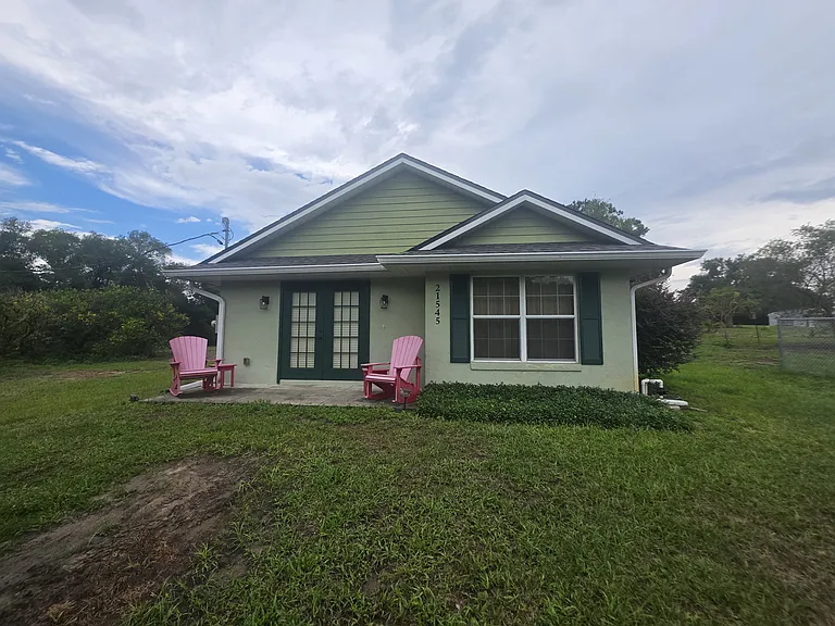 21545 Lake Seneca Rd — Photo 2