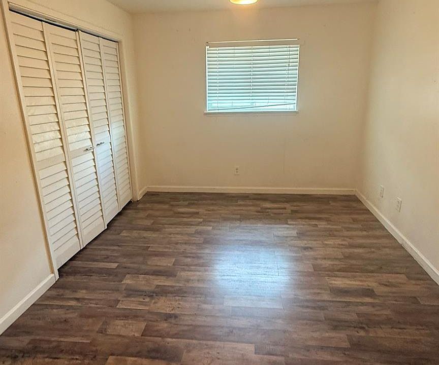1st image of 5989 Allday Dr #4