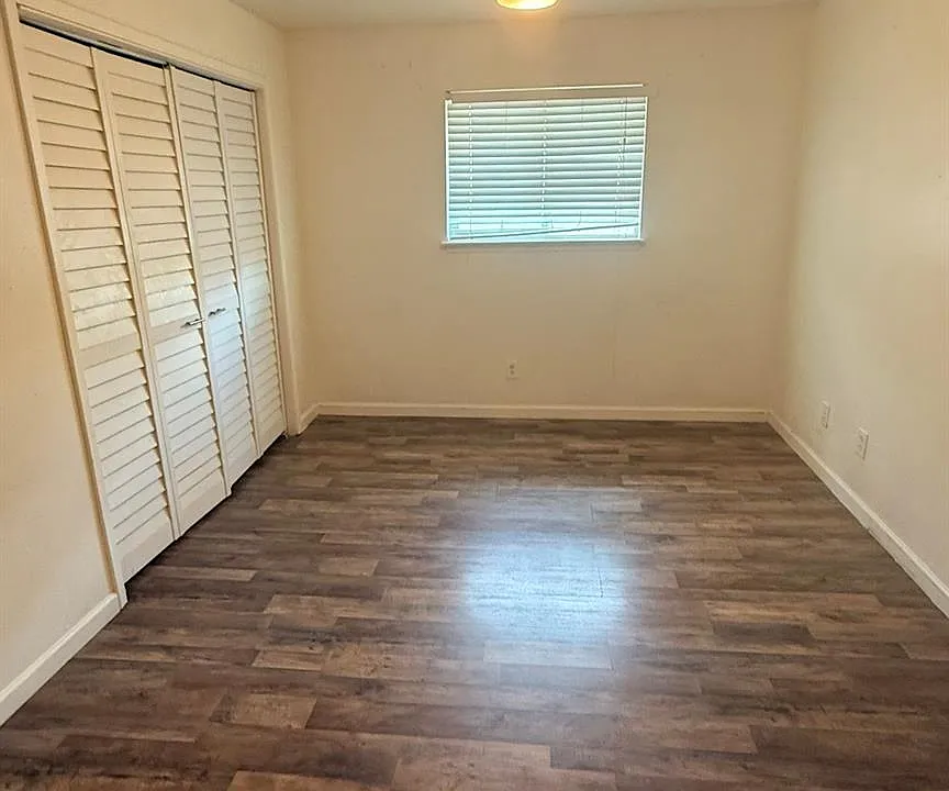 5989 Allday Dr #4