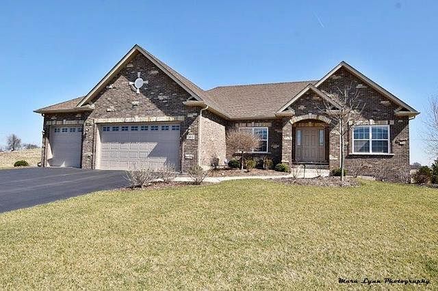 1st image of 303 Lake Run Ln