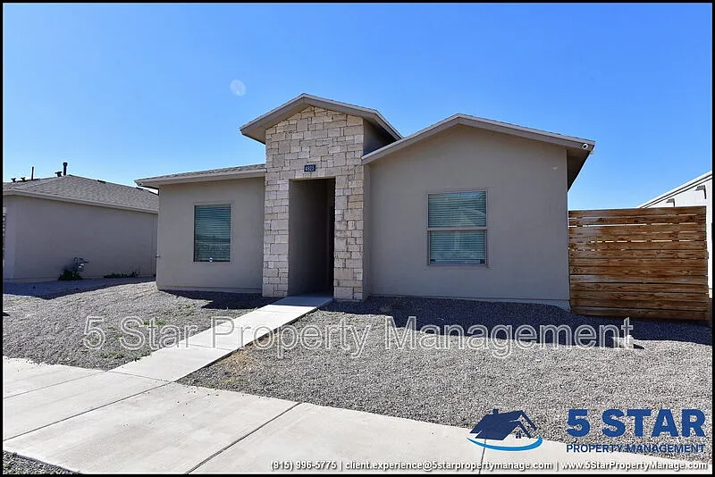 3 bed, 2.0 bath, 1351 sqft, $1,750 — Photo 2