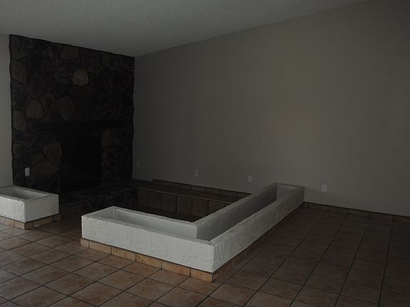 3rd image of 7936 W Meadowbrook Ave