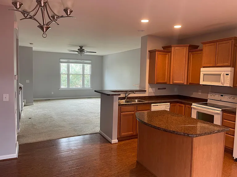 3rd floor kitchen